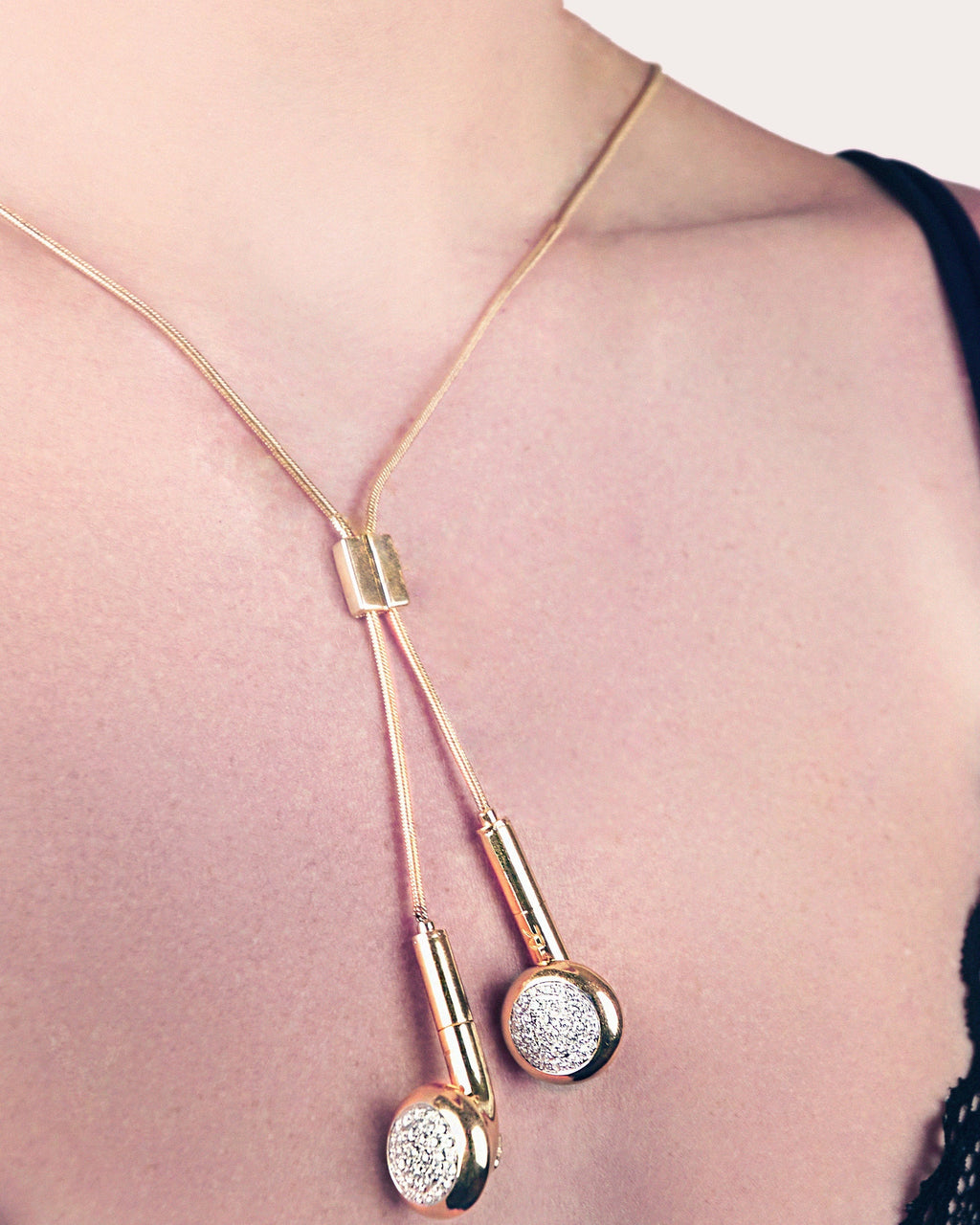 Playtime 18K Gold Diamond Pavé Headphone Necklace