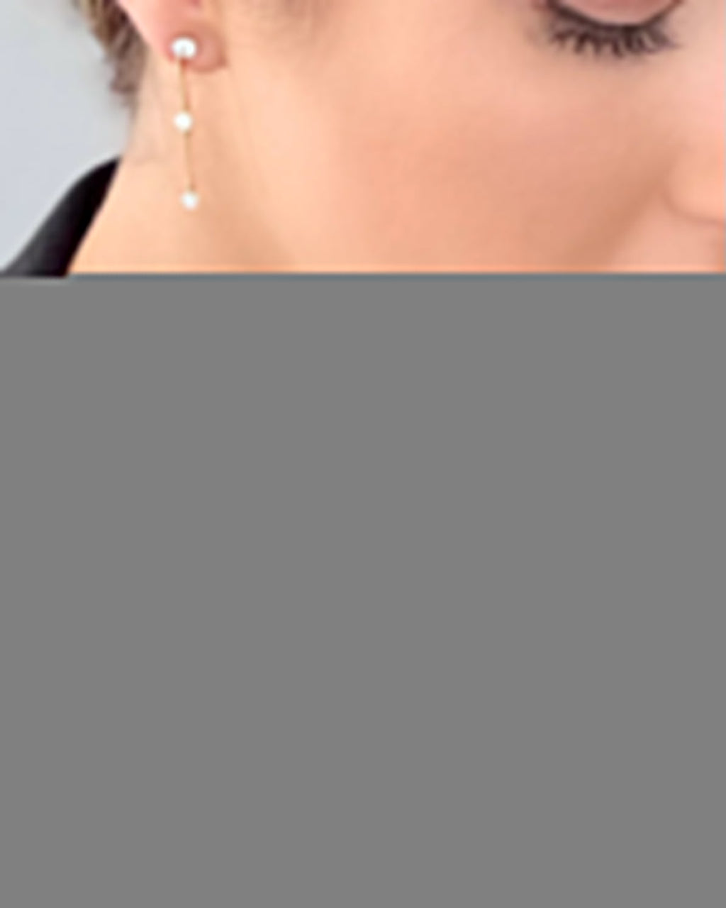 Floating 18K Gold Emerald Necklace