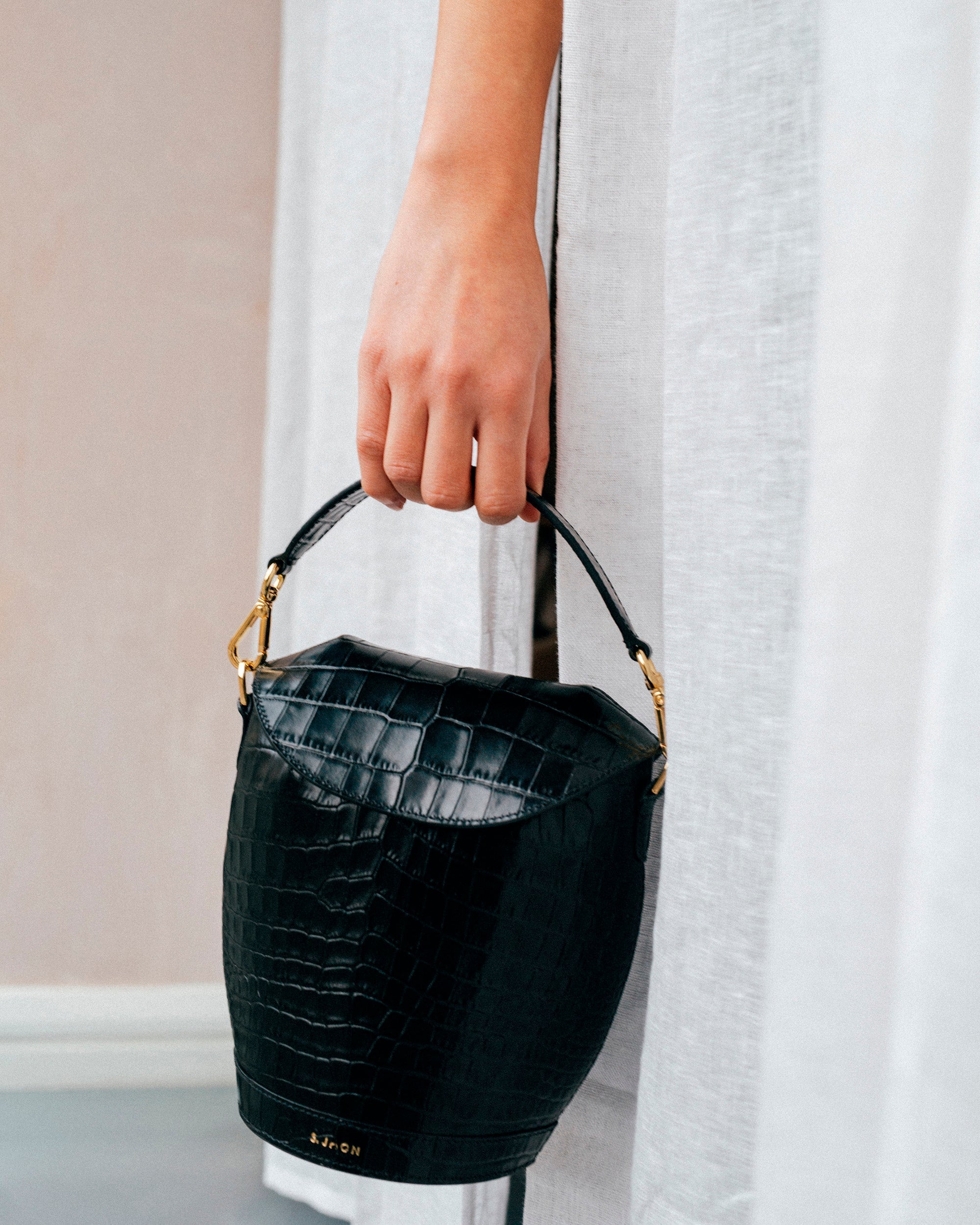 Milk Pail Convertible Bag