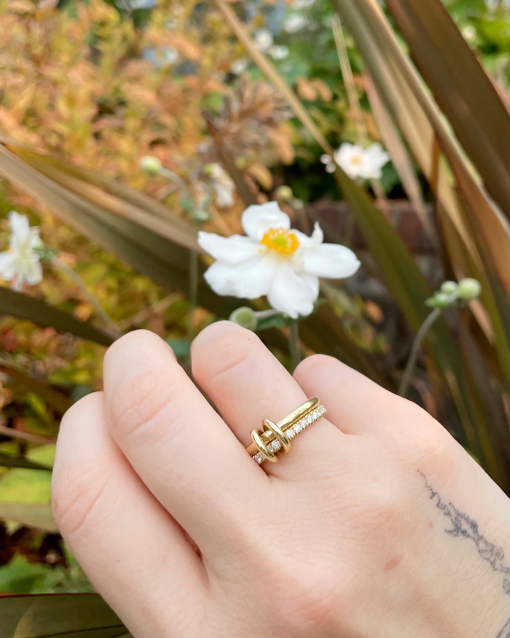 Ceres 18K Gold Diamond Linked Rings