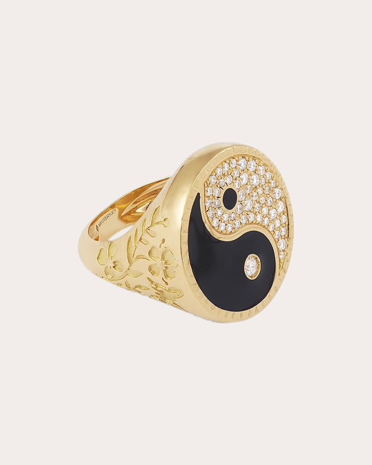Large Yin Yang 18K Gold Lacquer and Lab-Grown Diamond Signet Ring